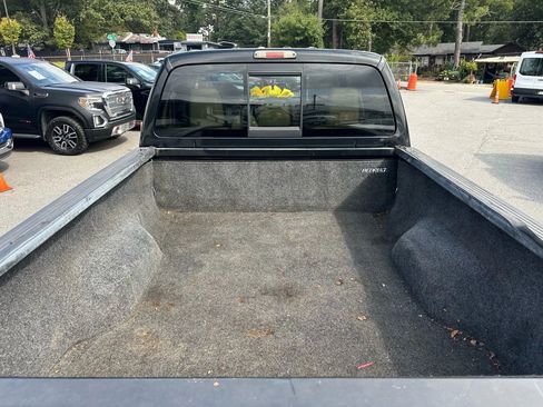 Used 2011 Ford F250 Lariat w/ Lariat Interior Pkg image 9