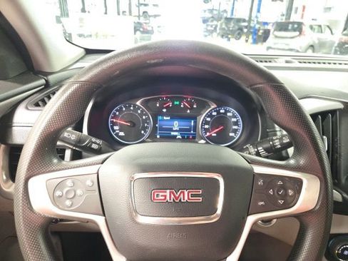 Used 2024 GMC Terrain SLE image 16