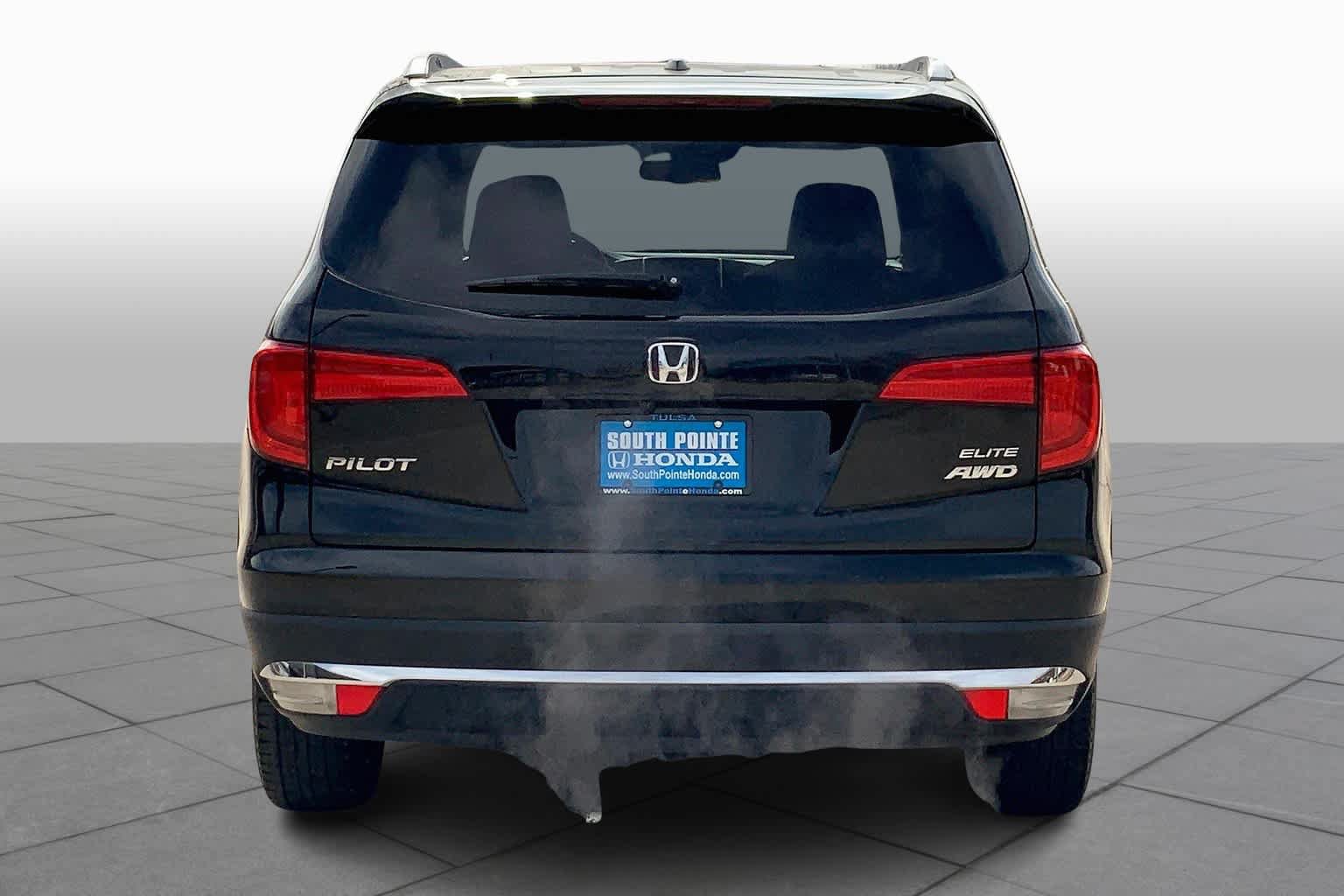 Used 2017 Honda Pilot Elite image 5