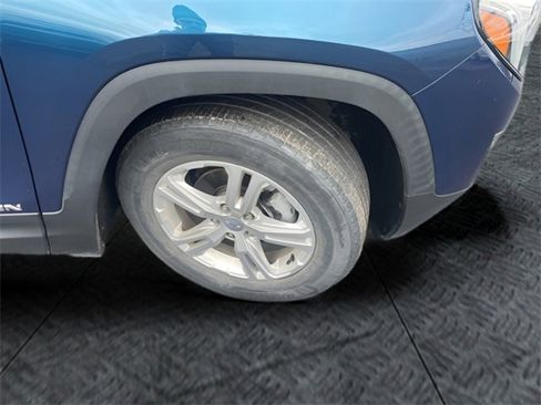 Used 2020 GMC Terrain SLE w/ LPO, Floor Liner Package image 26