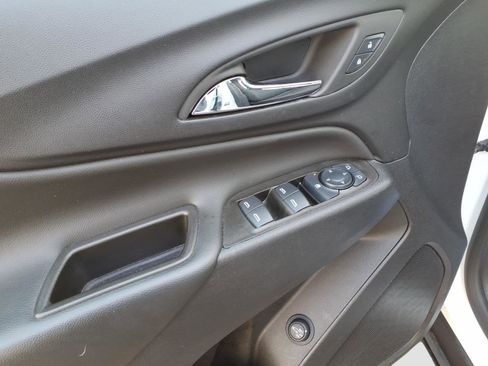 Used 2024 Chevrolet Equinox LT image 16