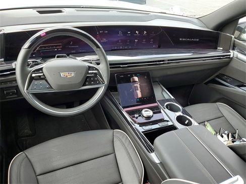 New 2025 Cadillac Escalade Sport w/ Touring Package image 9