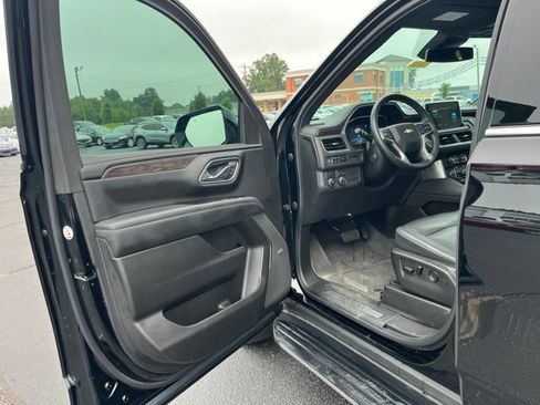 Used 2023 Chevrolet Tahoe LT w/ LT Signature Plus Package RWD image 4