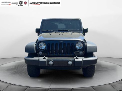 Used 2016 Jeep Wrangler Sport image 2