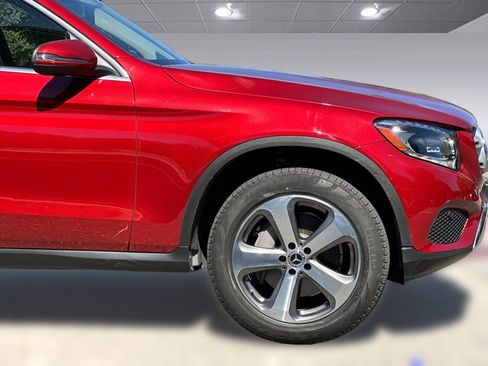 Used 2019 Mercedes-Benz GLC 300 4MATIC image 35