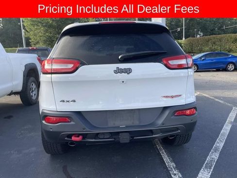 Used 2017 Jeep Cherokee Trailhawk AWD/4WD image 7