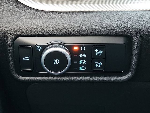Used 2023 Ford Explorer XLT w/ Equipment Group 202A RWD image 22