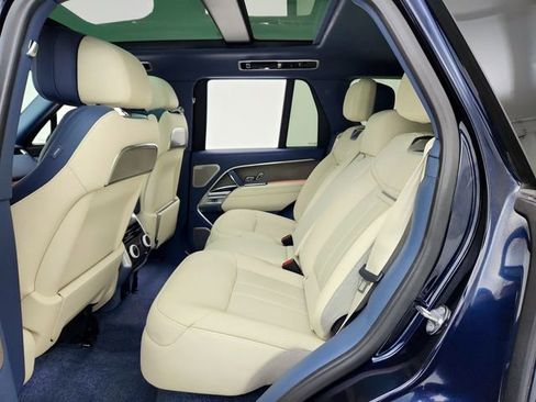Certified 2025 Land Rover Range Rover SV AWD/4WD image 29