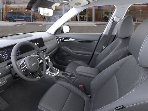 New 2026 Kia Seltos EX FWD image 17