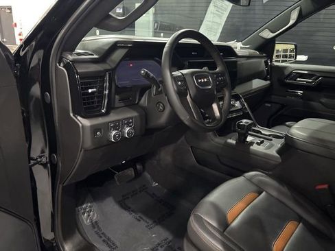 Used 2025 GMC Sierra 1500 AT4 image 15