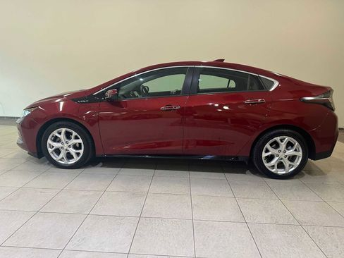 Used 2017 Chevrolet Volt Premier w/ Driver Confidence II Package image 3