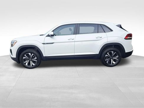 New 2026 Volkswagen Atlas Cross Sport SE AWD/4WD image 2