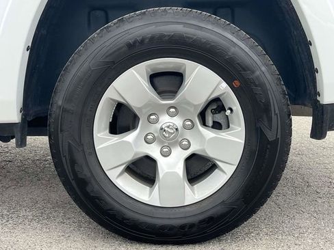 Used 2025 RAM 1500 Big Horn AWD/4WD image 11