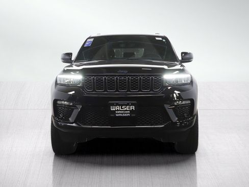 Used 2024 Jeep Grand Cherokee Summit AWD/4WD image 8