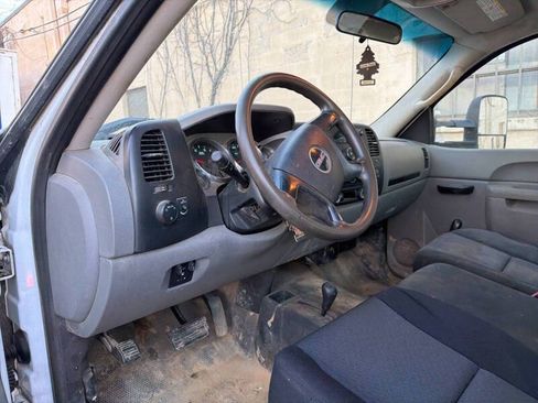 Used 2011 GMC Sierra 3500 W/T w/ Snow Plow Prep Package AWD/4WD image 19