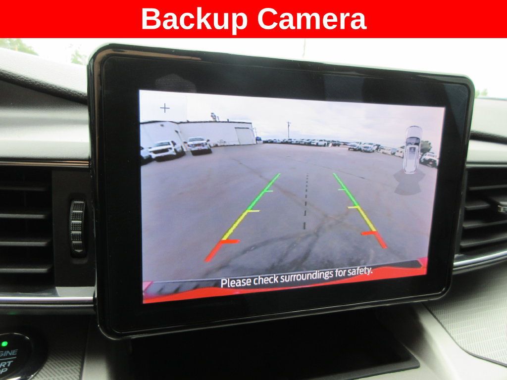 Used 2021 Ford Explorer XLT w/ Equipment Group 202A AWD/4WD image 16