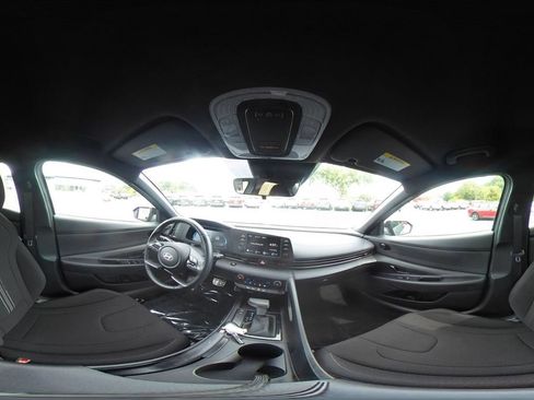 Used 2026 Hyundai Elantra Sport FWD image 37