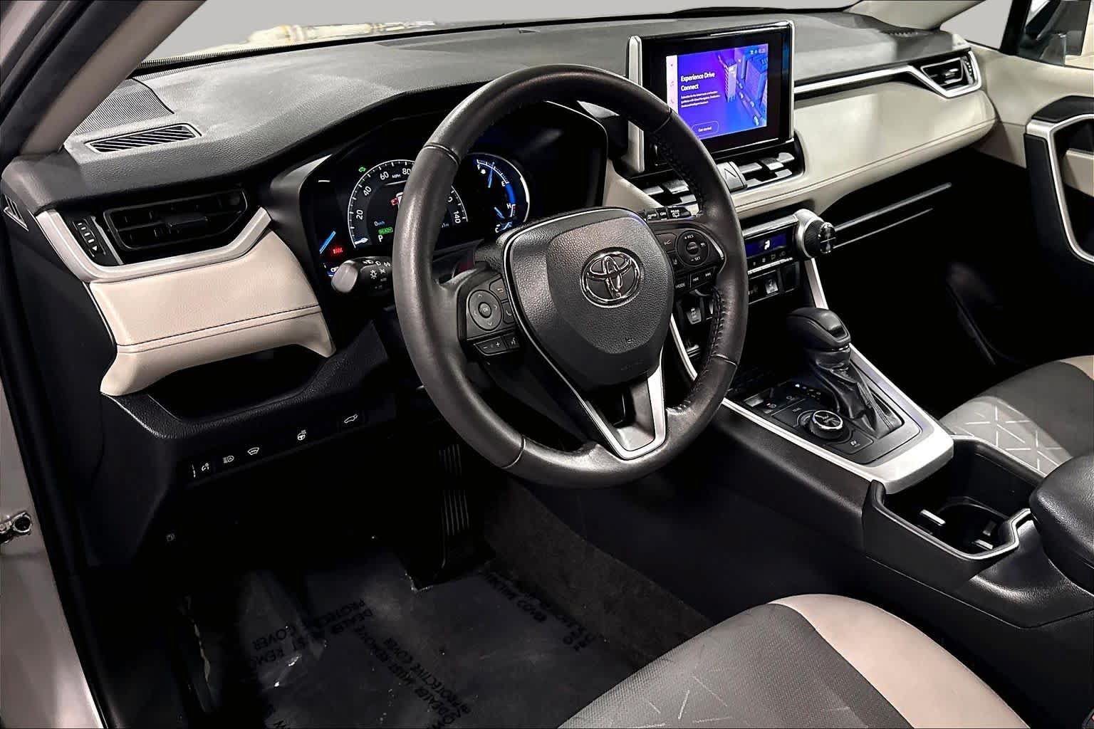 Certified 2024 Toyota RAV4 XLE w/ Convenience Package AWD/4WD image 18