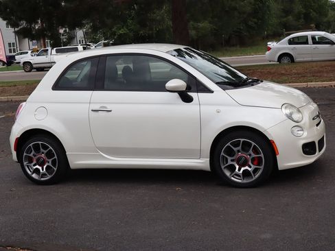 Used 2015 FIAT 500 Sport FWD image 2