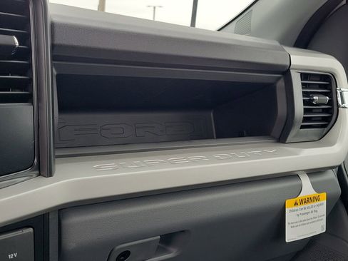 New 2026 Ford F550 4x4 Regular Cab Super Duty image 31