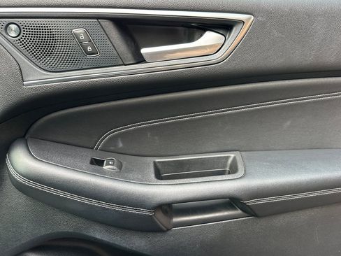 Used 2024 Ford Edge Titanium image 20