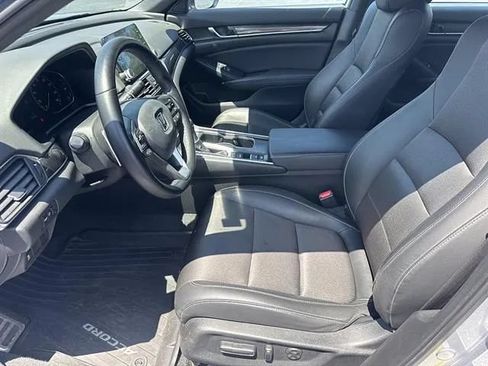 Used 2022 Honda Accord Sport image 8