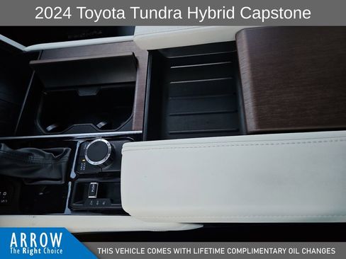 Used 2024 Toyota Tundra Capstone AWD/4WD image 28