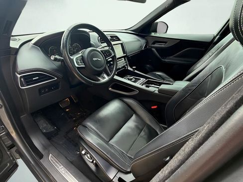 Used 2018 Jaguar F-PACE S AWD/4WD image 17