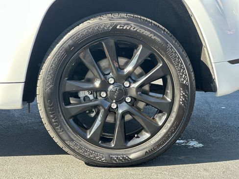 Used 2020 Jeep Grand Cherokee Limited X image 8