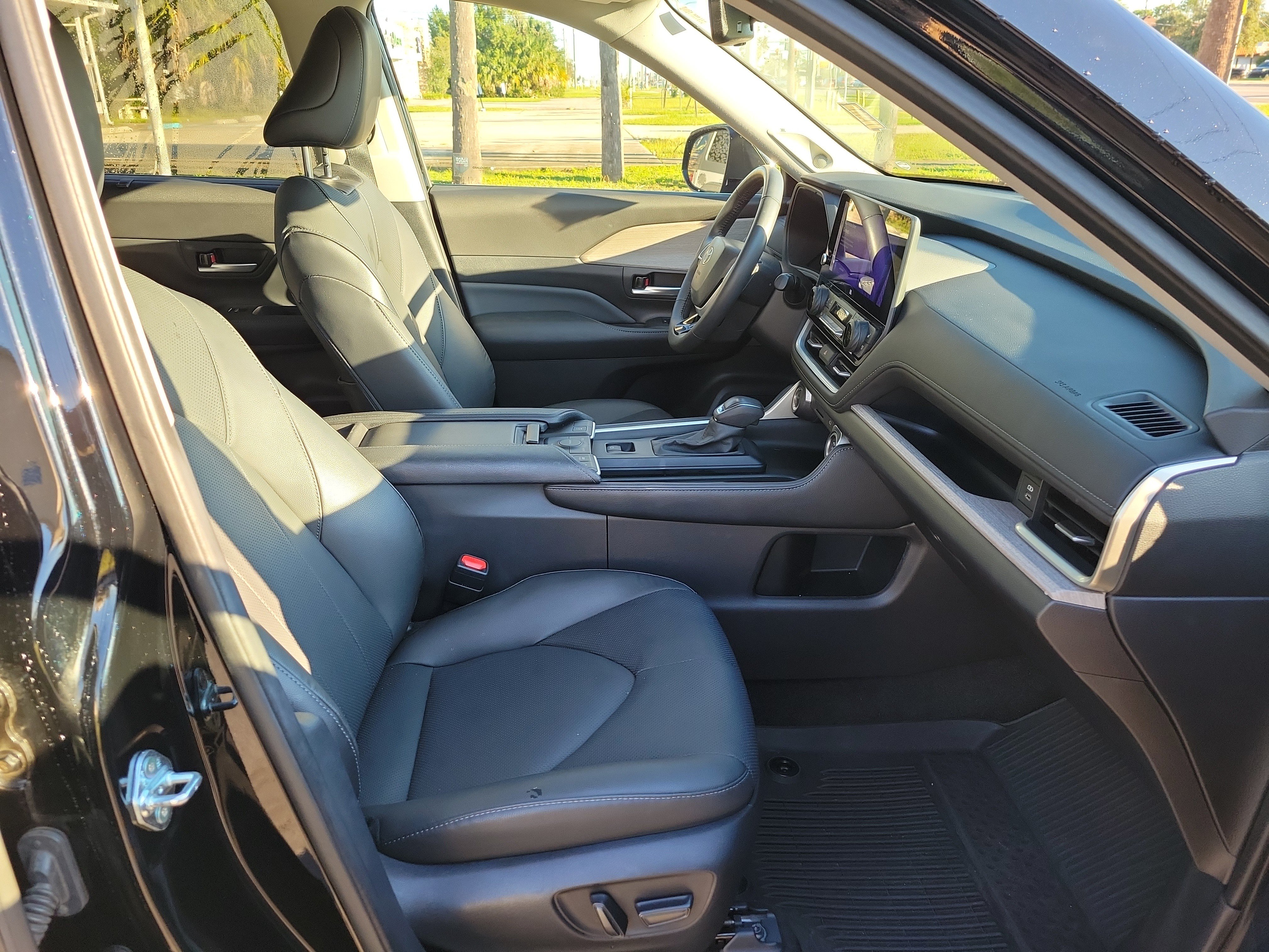 Used 2025 Toyota Grand Highlander AWD Hybrid image 7