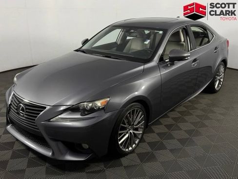 Used 2014 Lexus IS 250 w/ Navigation Package RWD image 3