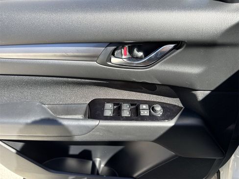 Used 2020 MAZDA CX-5 Sport image 39