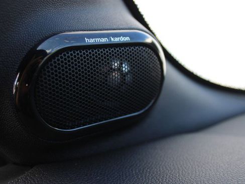 Used 2021 MINI Cooper S image 18