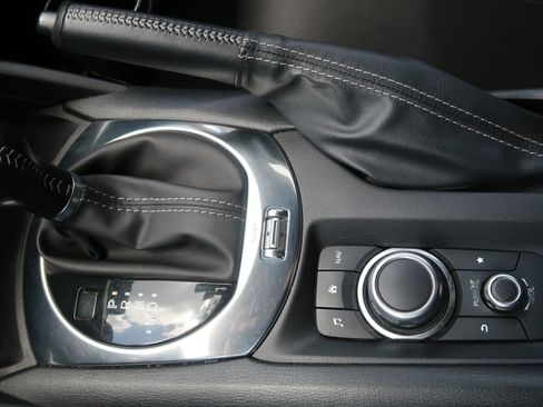 Used 2021 MAZDA MX-5 Miata Club RWD image 29