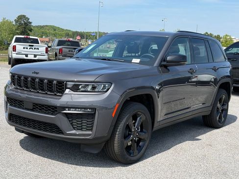 New 2026 Jeep Grand Cherokee Limited w/ Limited Altitude Package RWD image 1