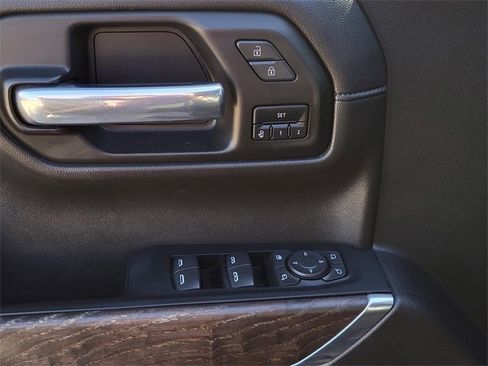 Used 2021 GMC Sierra 1500 Denali w/ Denali Premium Package image 17
