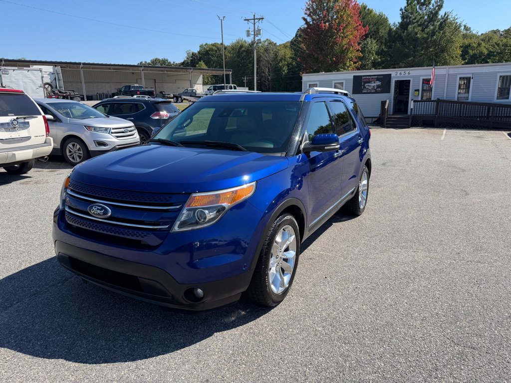 Used 2014 Ford Explorer Limited w/ Equipment Group 302A FWD image 2