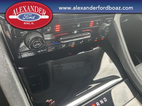 Used 2021 Jeep Grand Cherokee L Limited AWD/4WD image 29