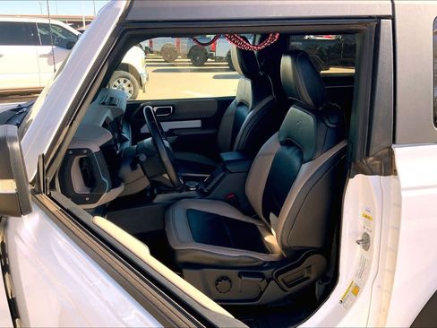 Certified 2022 Ford Bronco Wildtrak image 7