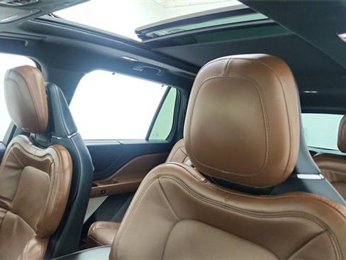 Used 2020 Lincoln Aviator Reserve w/ Equipment Group 202A image 36