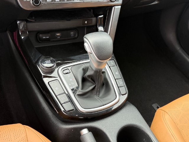 Used 2024 Kia Seltos EX AWD/4WD image 17