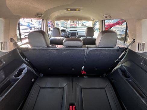 Used 2019 Volkswagen Atlas SE w/ Towing Package image 9