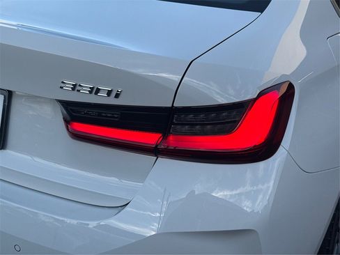 New 2026 BMW 330i Sedan w/ Premium Package image 17