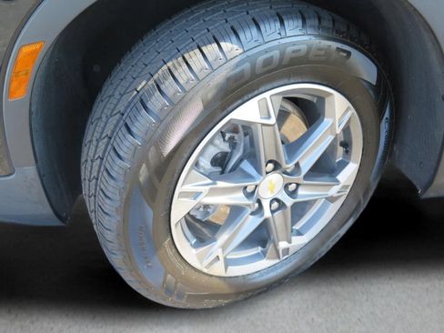 Used 2023 Chevrolet Blazer LT FWD image 25