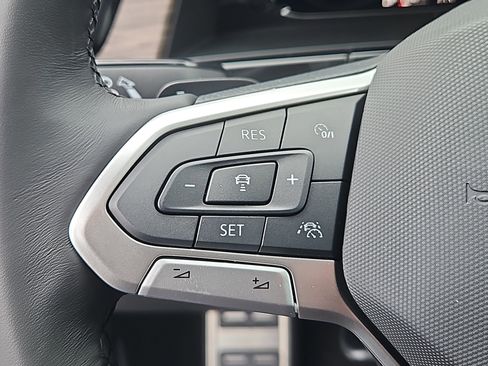 New 2026 Volkswagen Atlas SEL Premium R-Line image 18