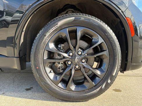 Used 2022 Dodge Durango GT w/ GT Premium Group image 17