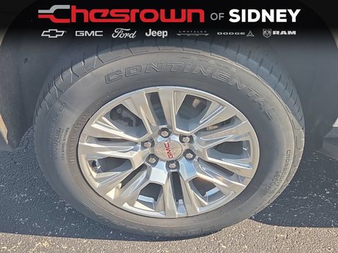 Used 2023 GMC Yukon XL Denali w/ Advanced Technology Package AWD/4WD image 19