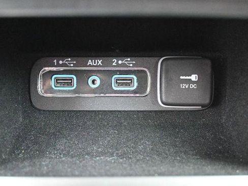 Used 2021 Jeep Grand Cherokee Laredo X AWD/4WD image 24
