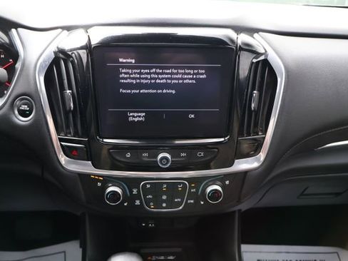 Used 2023 Chevrolet Traverse High Country image 15