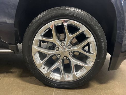 Used 2018 GMC Yukon Denali w/ Open Road Package AWD/4WD image 8